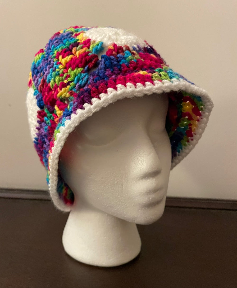 Circle bucket hat