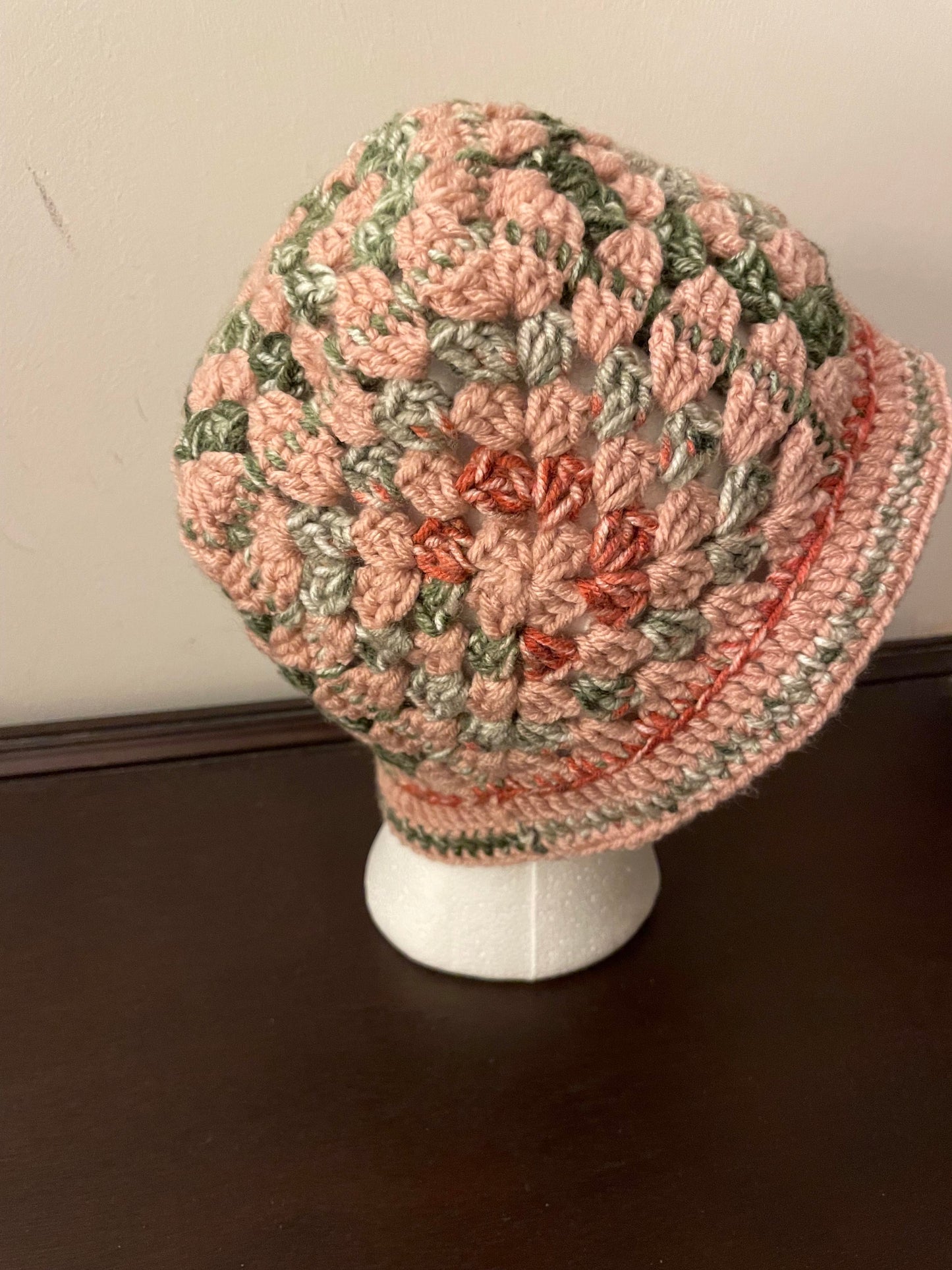Garden Woman Granny Square bucket hat