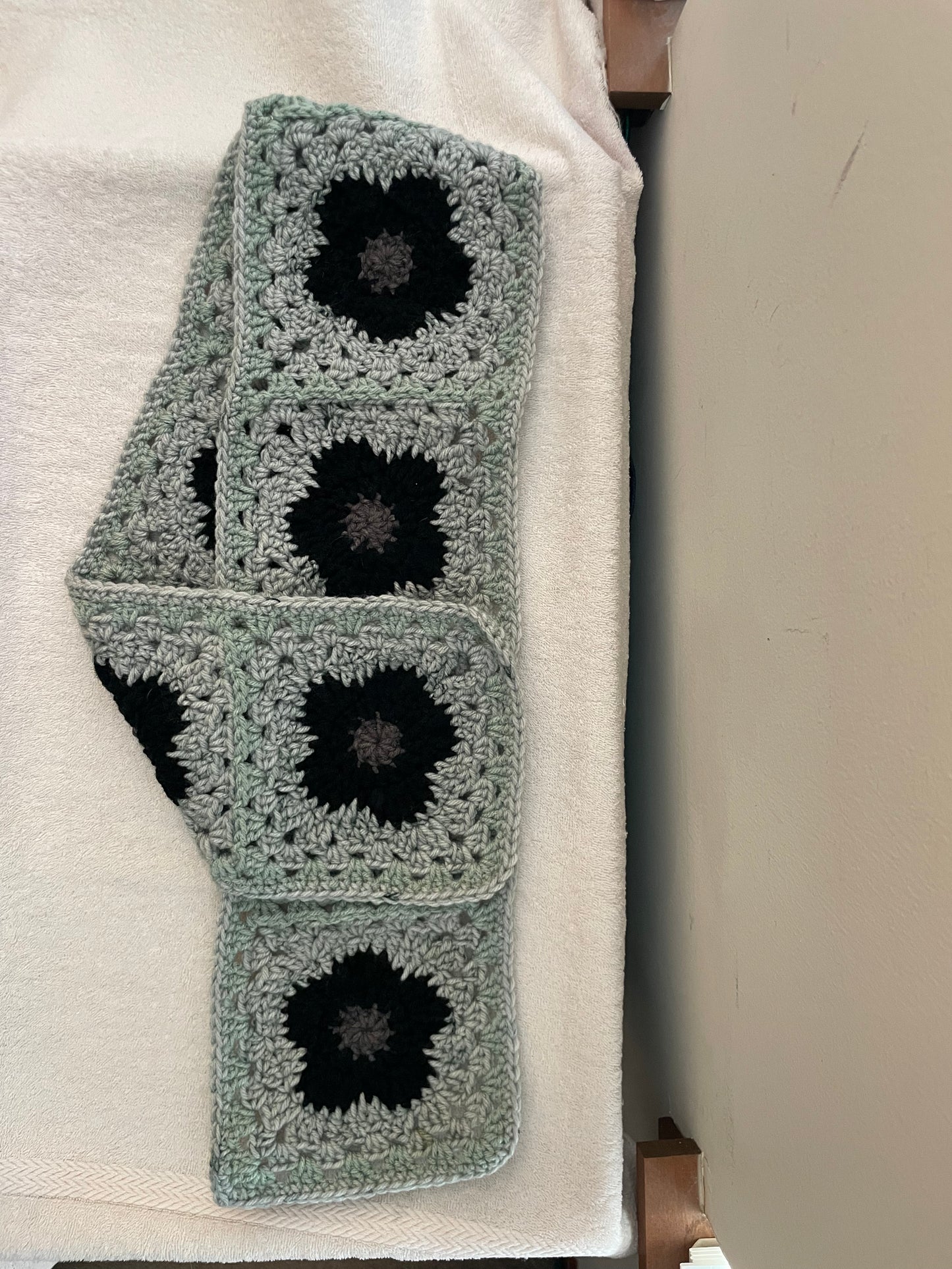 Gray Flower square bucket hat and scarf