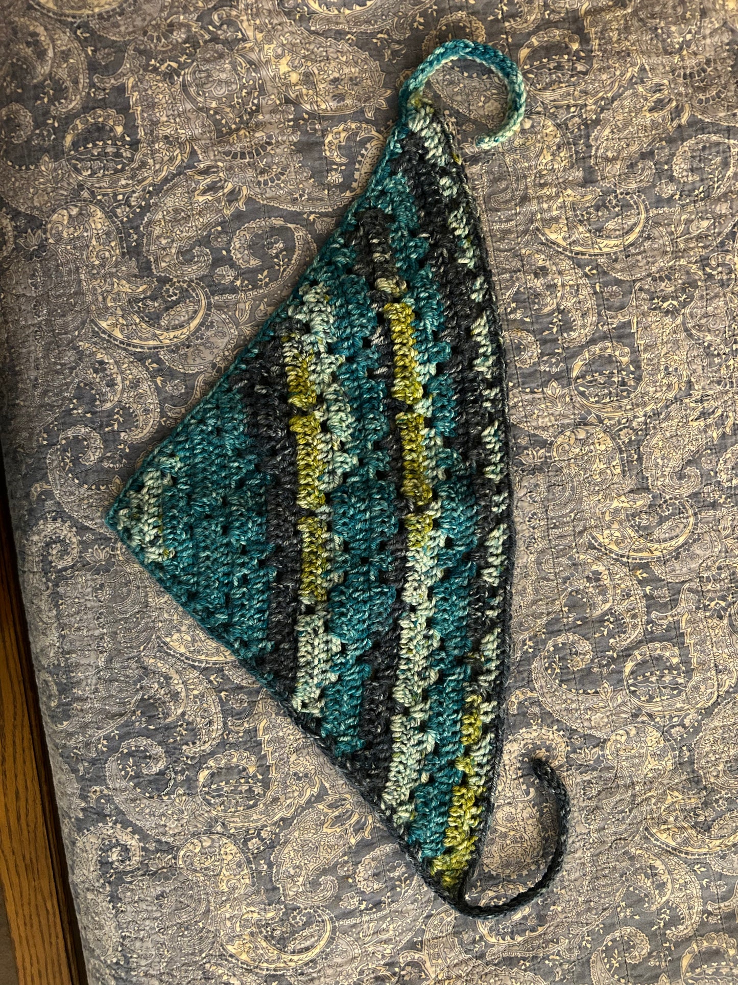 Diamond lace bandana